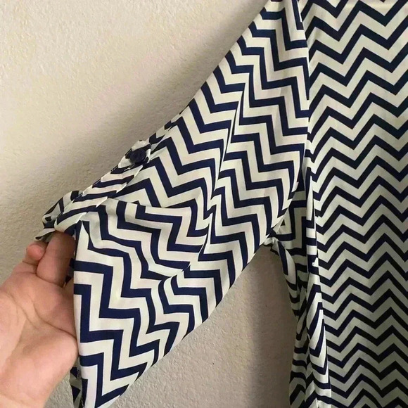 💥Esmoda Zigzag Top Lightweight - Picture 4 of 7